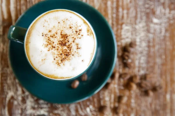 Une Tasse Café Frais Chaud Avec Mousse Riche Sur Table — Photo