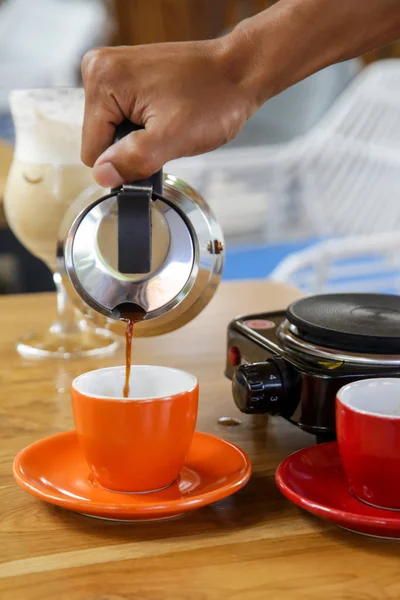 Barista Preparando Café Fresco — Foto de Stock