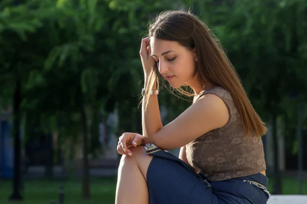 Happy Young Woman Sitting Stairs City Candid Outdoor Portrait Beautiful — Stock Photo, Image