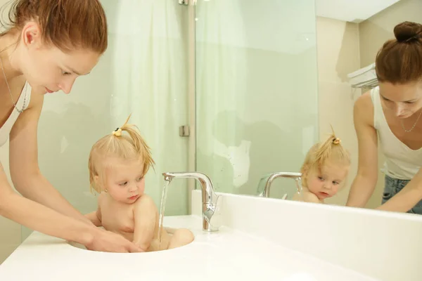 Cute Blonde Baby Taking Bath Bathroom Sink — Stock Photo, Image