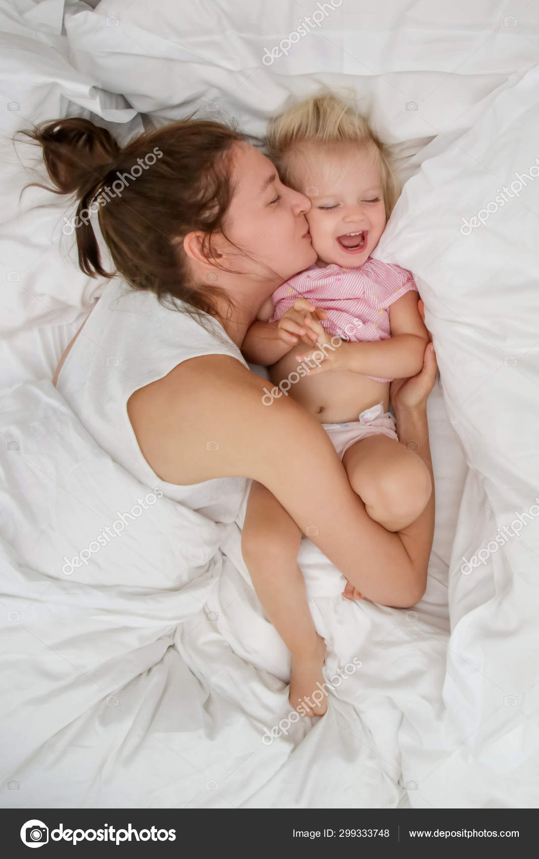 Baby top hug bed