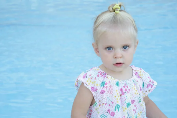 Portrait Beautiful Blonde Toddler Girl Looking Camera Bright Blue Swimming — Stock Photo, Image