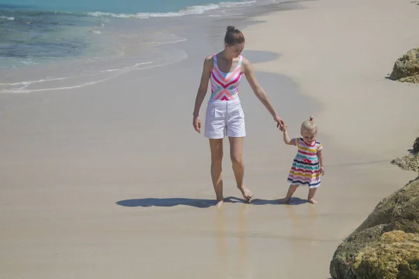 Happy Playful Toddler Girl Enjoying Beach Day Her Mother Family — Stock Photo, Image