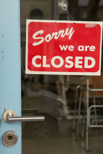 Retro Red Sorry Closed Sign Doo — Stock Photo, Image