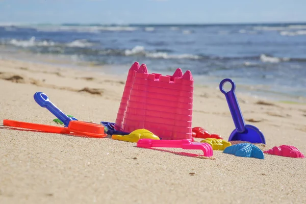 Műanyag Gyermekjátékok Homokos Strand — Stock Fotó