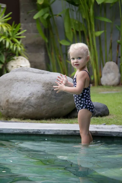 Candid Portrait Two Years Old Toddler Girl Enjoying Day Pool — Stock Photo, Image