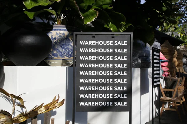 Warehouse Sale Sign Front Furniture Store — Stock Photo, Image