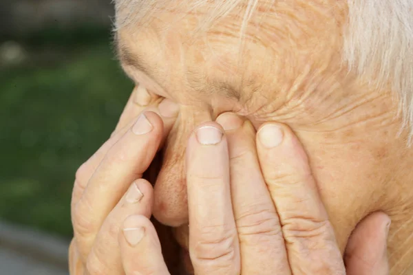 Senior Caucasian Woman Rubbing Her Eyes — Stock Photo, Image