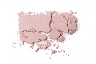 Bej kozmetik ya da makyaj tozu beyaza izole edilmiş..