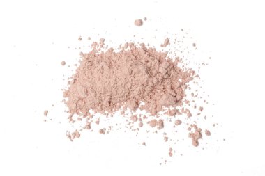 Bej kozmetik ya da makyaj tozu beyaza izole edilmiş..