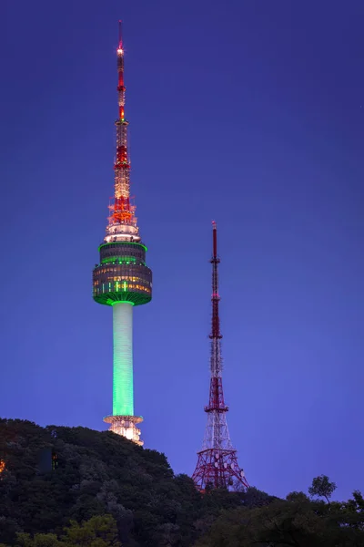 ソウル 2015 ソウルタワーや南山タワーで夜景 韓国のランドマーク — ストック写真