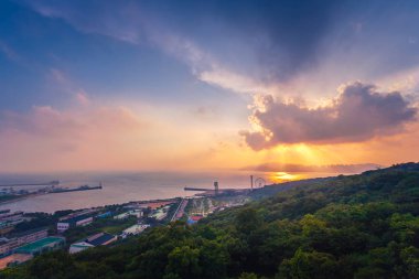 Wolmi eğlence parkı Incheon, Güney Kore, güneş battıktan sonra.