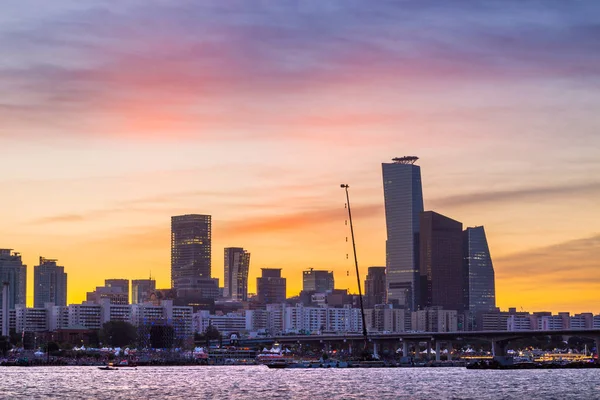 Seoul city and skyscraper, yeouido after sunset, south Korea. — Stock Photo, Image