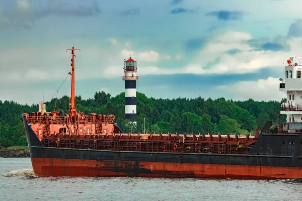 Baltık Denizi yelken siyah toplu taşıyıcı