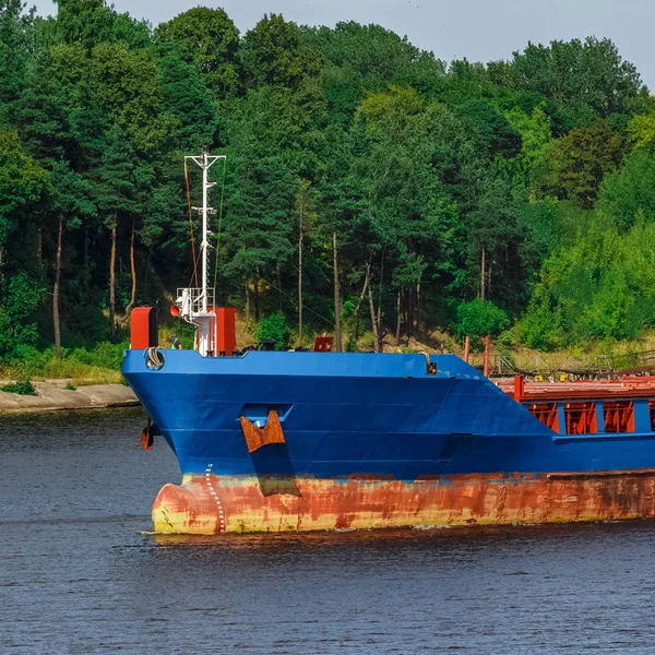 Kék Teherhajó Hosszú Kotrógép Mozgó Port — Stock Fotó