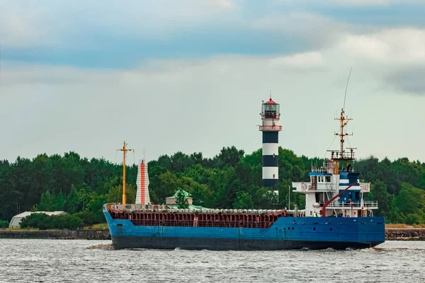 Blue Cargo Ship Moving Baltic Sea Cloudy Day — Stock Photo, Image