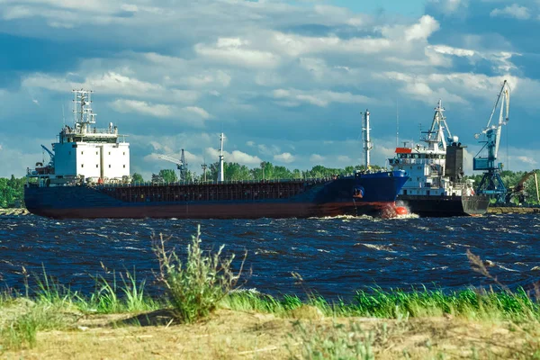 Blue Bulk Carrier Moving Clear Summer Day — Stock Photo, Image