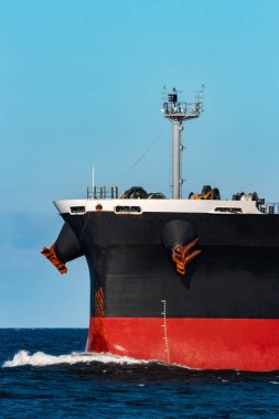 Siyah bulker gemi. Lojistik ve mal nakliyatı