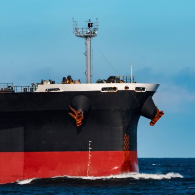 Siyah bulker gemi. Lojistik ve mal nakliyatı