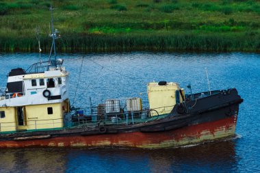 Eski terminal kargo taşıma gemisi tug. Endüstriyel hizmet