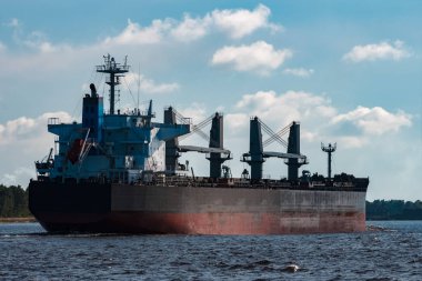 Siyah bulker gemi. Lojistik ve mal nakliyatı