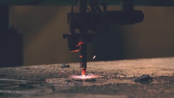 Plazmový Řezací Stroj Řeže Ploché Kovové Plynu Nebo Laserem Továrně — Stock video