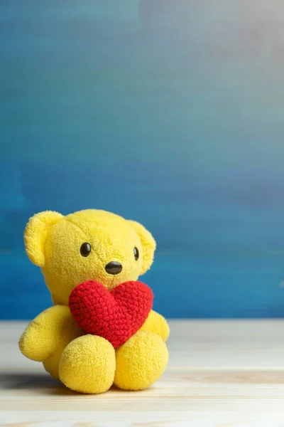 Hand Make Yarn Red Heart Put Yellow Teddy Bear Front — Stock Photo, Image