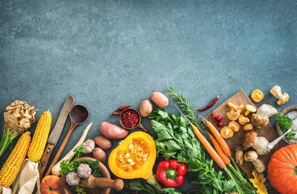 Conceito Nutrição Saudável Vegetariana Com Seleção Frutas Legumes Orgânicos Outono — Fotografia de Stock