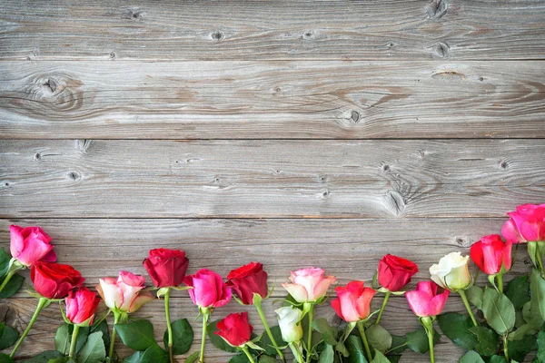 Rozen Houten Plank Valentijnsdag Achtergrond — Stockfoto