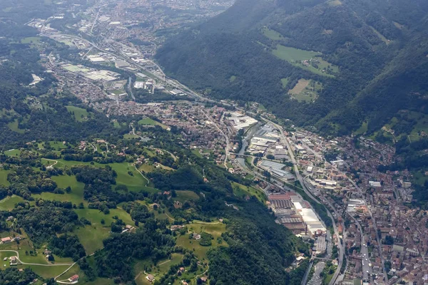 Tiro Aéreo Partir Pequeno Avião Aldeias Rio Serio Vale Seriana — Fotografia de Stock