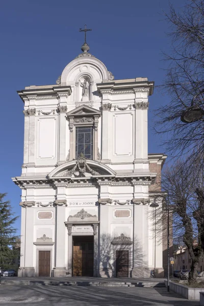 Gevel Weergave Van San Giovanni Battista Parochiekerk Doodgeschoten Heldere Winter — Stockfoto