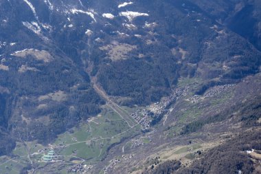 Kuzeyden Corteno Golgi köyü, Orobie, İtalya