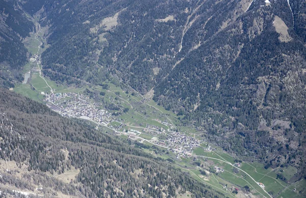 Sole vadisindeki Pejo köyü, Trentino, İtalya — Stok fotoğraf