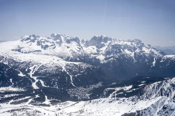 Madonna di Campiglio i zachodniej części gamy Brenta, Trentino, — Zdjęcie stockowe