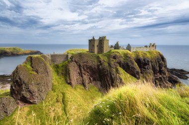 Stonehaven'daki Dunnottar Kalesi. Aberdeen, İskoçya, İngiltere