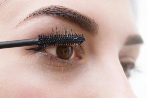 Woman Paints Her Eyes Mascara Concept Beauty Make Make — Stock Photo, Image