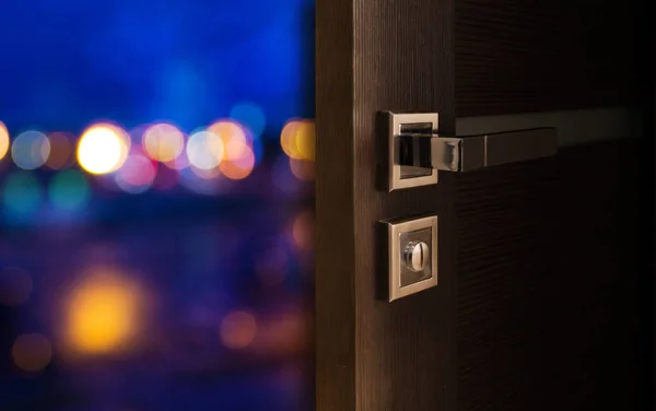 Ouvrez Porte Bois Magie Abstraite Fond Bokeh Derrière Une Porte — Photo