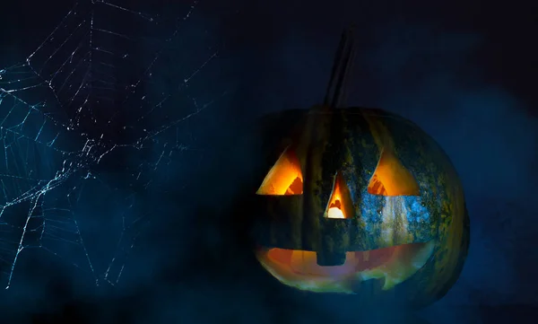 Dunkler Abstrakter Hintergrund Mit Halloween Kürbis Mit Brennenden Augen Auf — Stockfoto