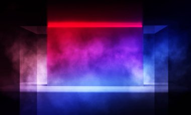 Arka plan beton zemin ile boş karanlık odası. Boş duvarlar, neon ışık, duman.