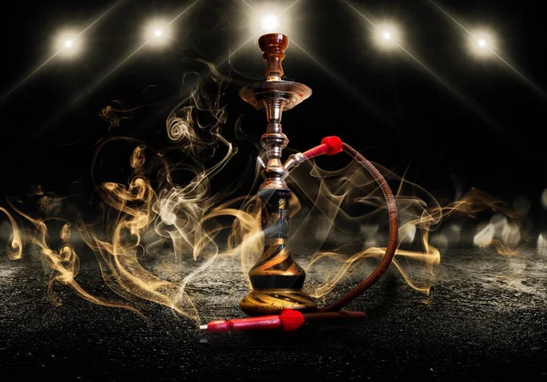 Hookah Fumar Sobre Fondo Hormigón Oscuro Luz Neón Smog Noche — Foto de Stock