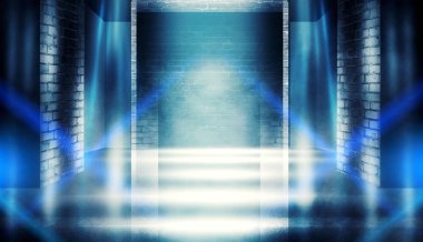 Arka plan boş karanlık oda tarafından lazer ışınları, duman neon ışıklarla aydınlatılmış tuğla duvarlı