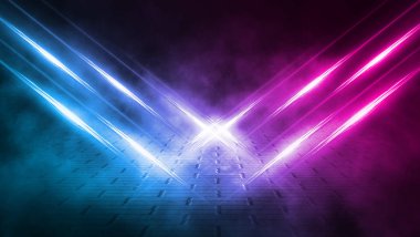 Boş arka plan sahnesi. Koyu sokak, ıslak kaldırımüzerinde mavi ve pembe neon ışık bir yansıması. Karanlıkta ışık ışınları, duman. Caddenin, şehrin gece manzarası. Soyut koyu arka plan.