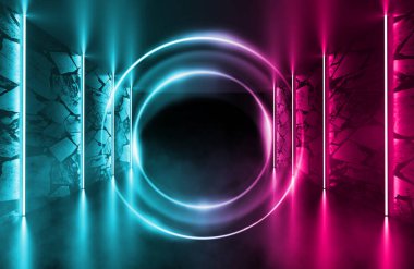 Boş arka plan sahnesi. Koyu sokak, ıslak kaldırımüzerinde mavi ve pembe neon ışık bir yansıması. Karanlıkta ışık ışınları, duman. Caddenin, şehrin gece manzarası. Soyut koyu arka plan.