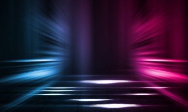 Boş arka plan sahnesi. Koyu sokak, ıslak kaldırımüzerinde mavi ve pembe neon ışık bir yansıması. Karanlıkta ışık ışınları, duman. Caddenin, şehrin gece manzarası. Soyut koyu arka plan.