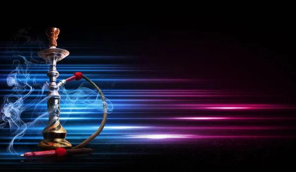 Hookah, smoke on a dark abstract background. Background of empty scenes with multicolored neon lights, reflection of night lights on wet pavement — Stock Photo, Image