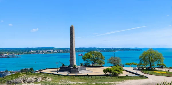 Der Obelisk Des Ruhmes Auf Dem Berg Mithridates Einem Sommertag — Stockfoto