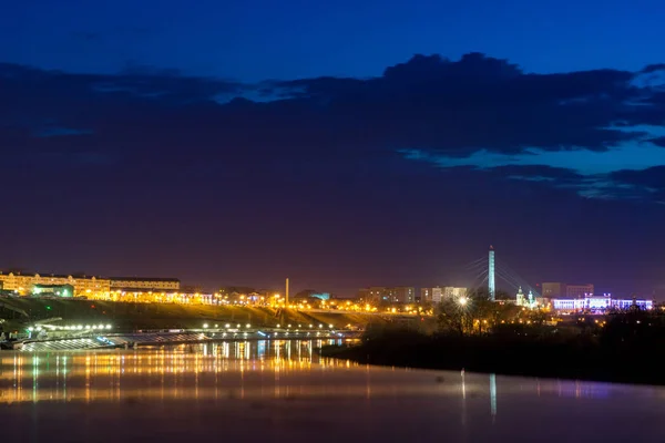 View Tyumen Embankment Sunset Reflections City Lights Granite River — Stock Photo, Image