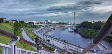 Tyumen dolgu bulutlu