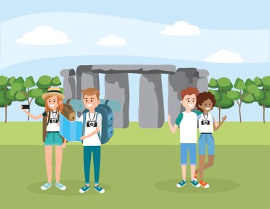 sırt çantasında stonehenge vektör çizim ile kadın ve erkek arkadaş