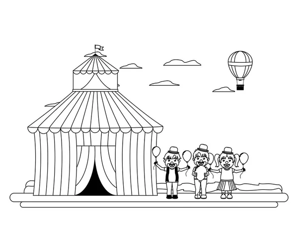 线马戏团不小的小丑与气球和帽子 — 图库矢量图片
